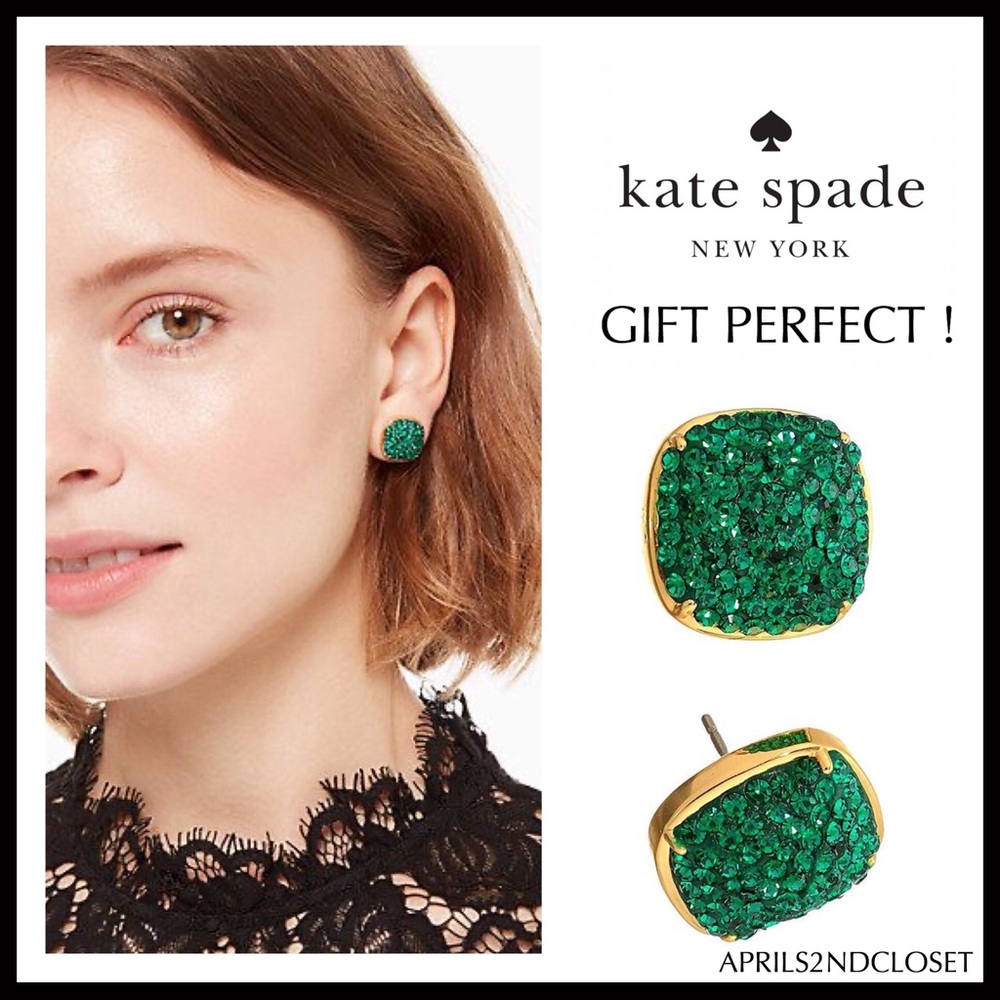 COZY WINTER ESSENTIALS & AMAZING HOLIDAY GIFTS - Picture 2 of 8